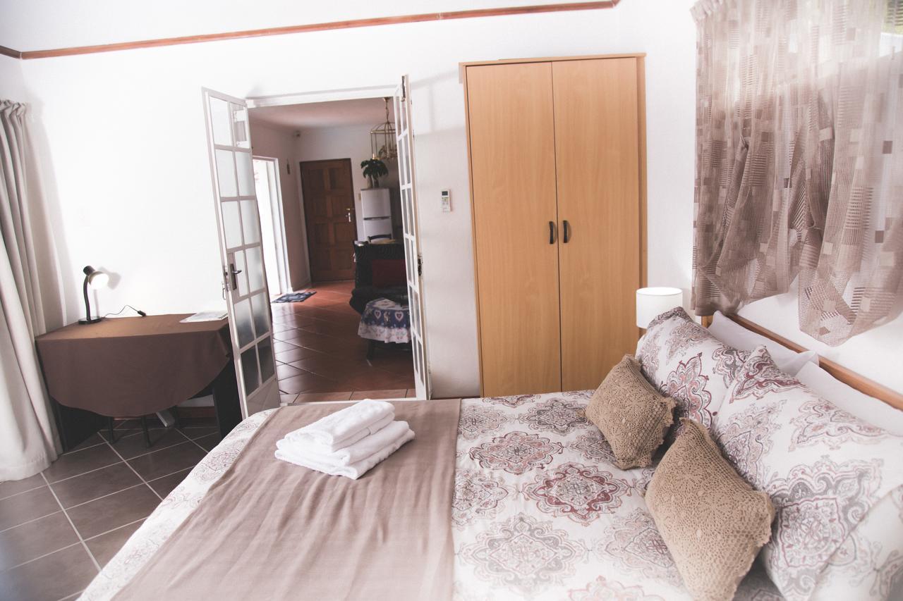 Hotel 29 Polvy Street à Mbombela Extérieur photo
